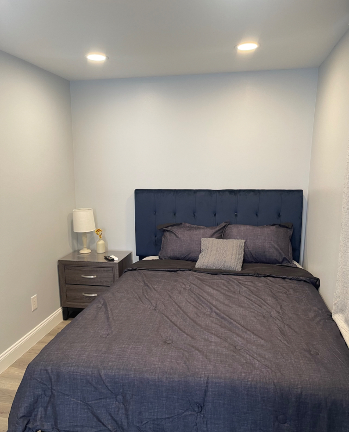 One Bedroom Near Wynn Hospital - Photo 8