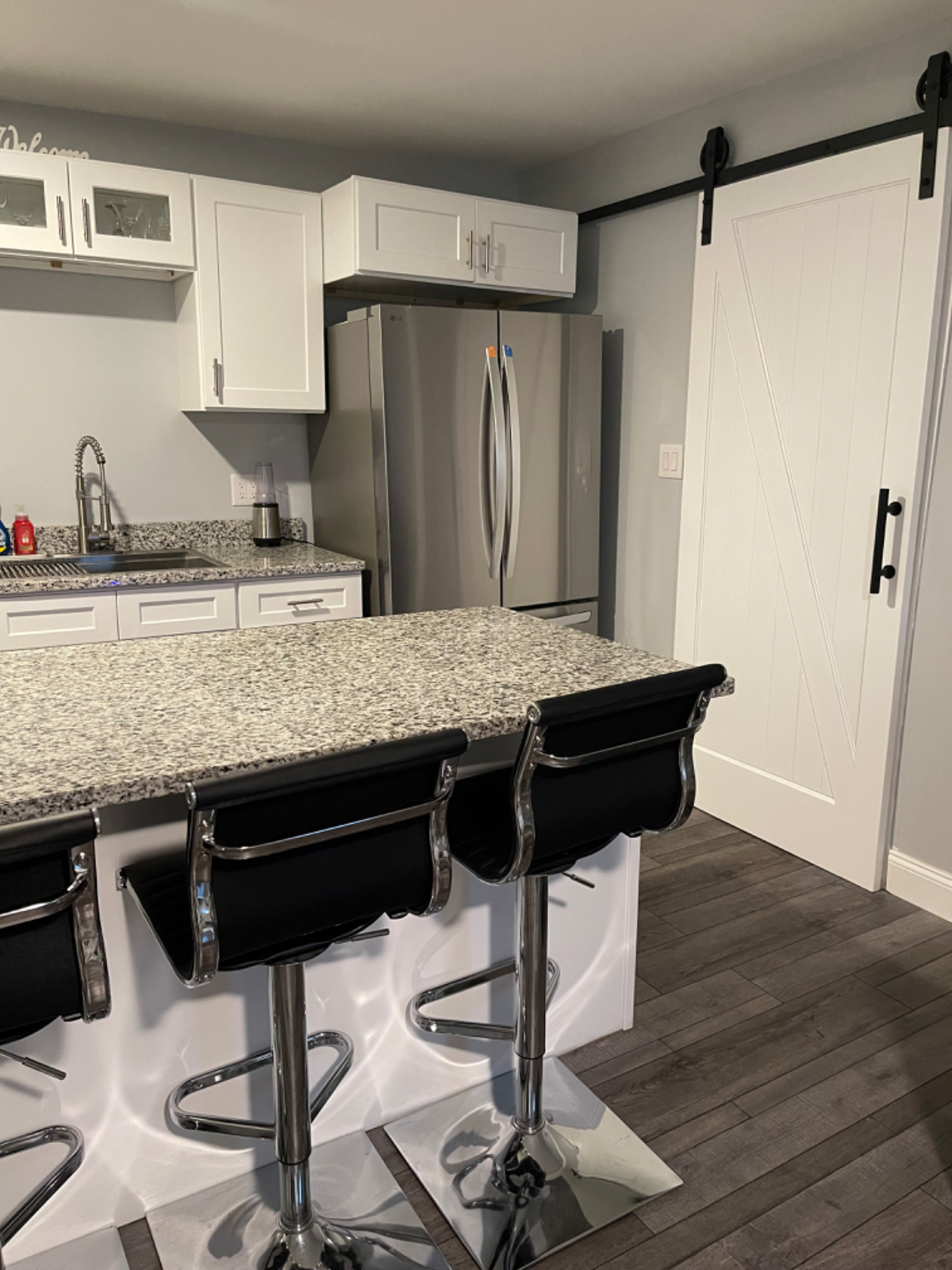 One Bedroom Near Wynn Hospital