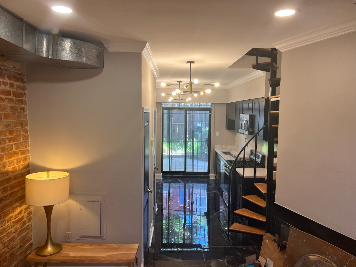 Artsy Modern Luxury Townhouse in Columbia Heights Washington DC - Photo 4