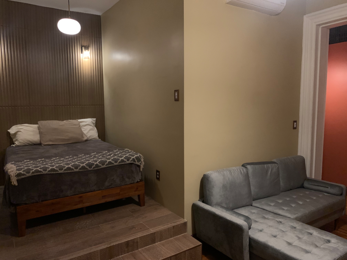 House Share Bedford Stuyvesant/Private Room With Private Bath Available - Photo 1