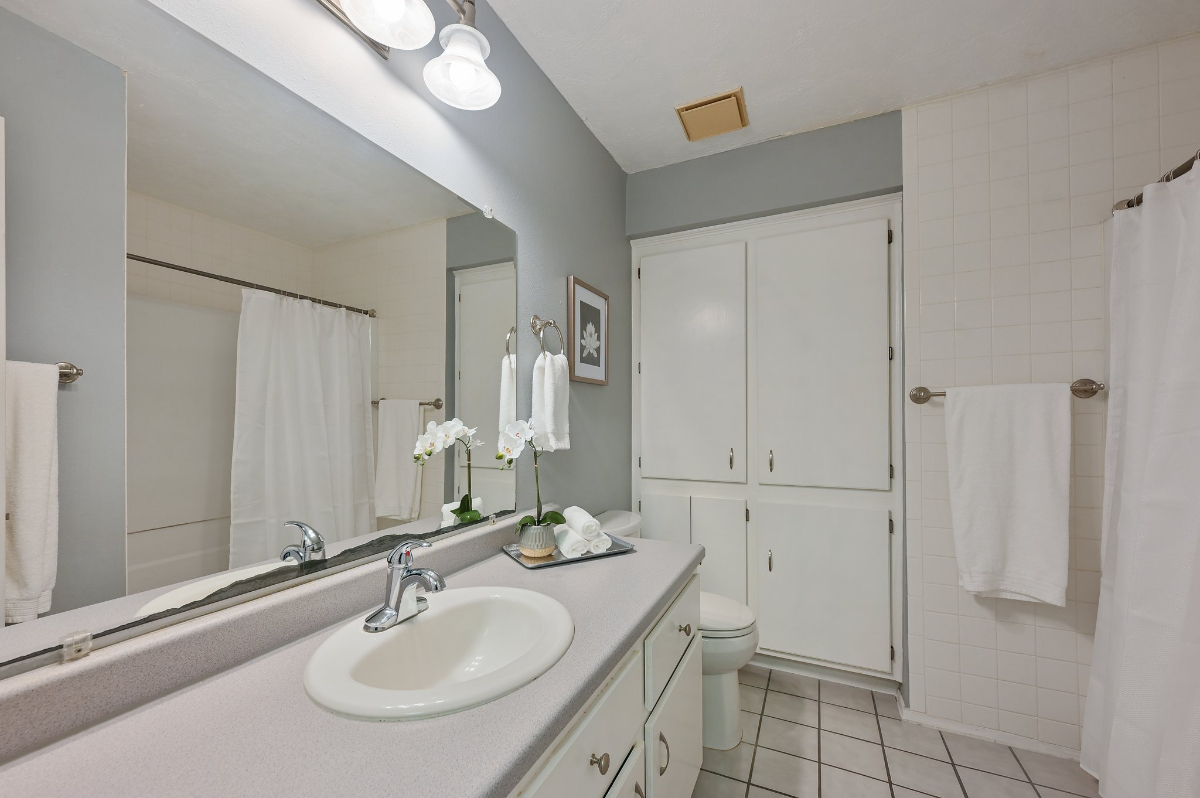 Fully Furnished 2/1.5 Near Texas A&M/Medical Centers - Photo 12