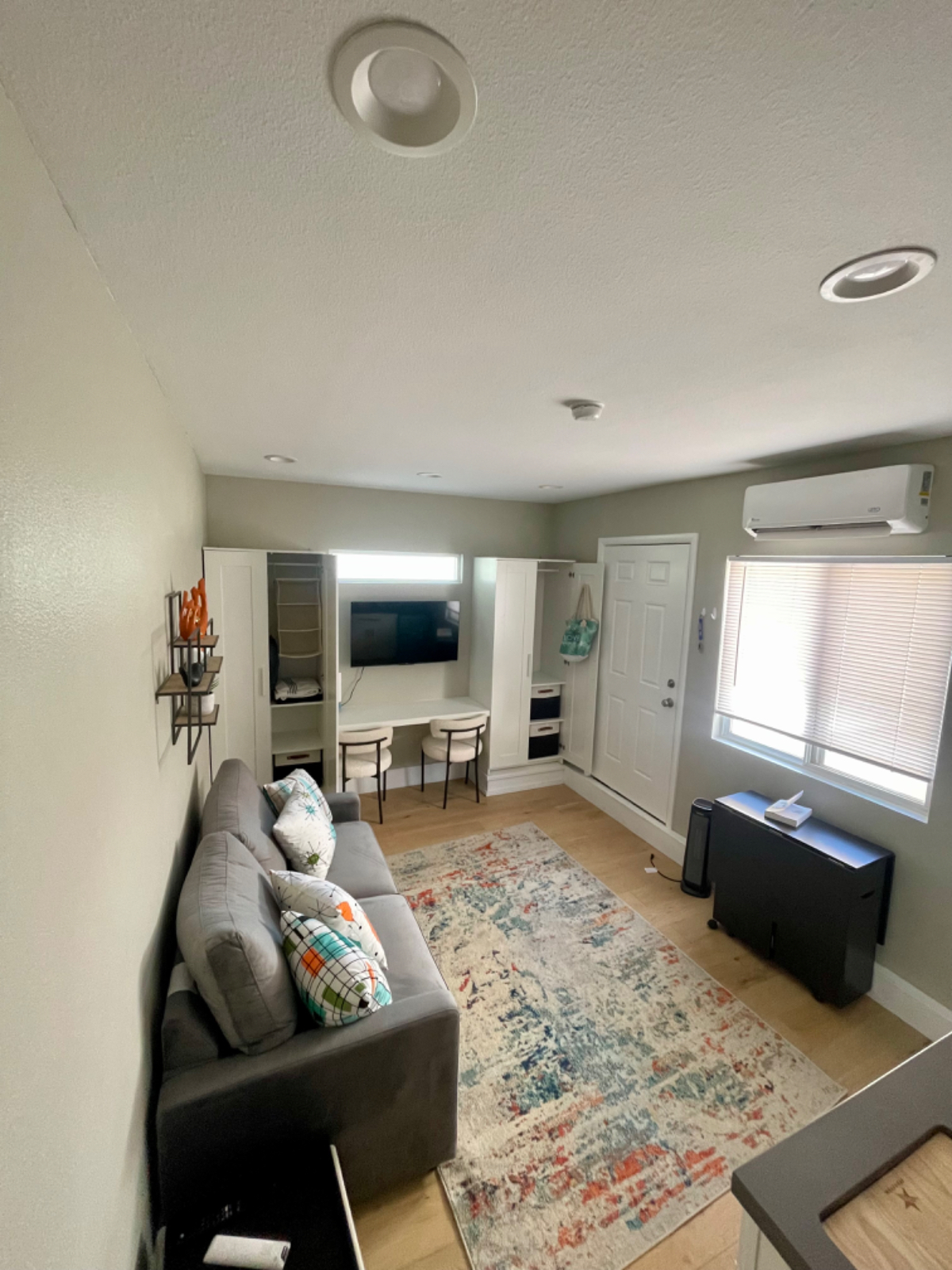 Private Studio w/ Pool Access - Photo 3