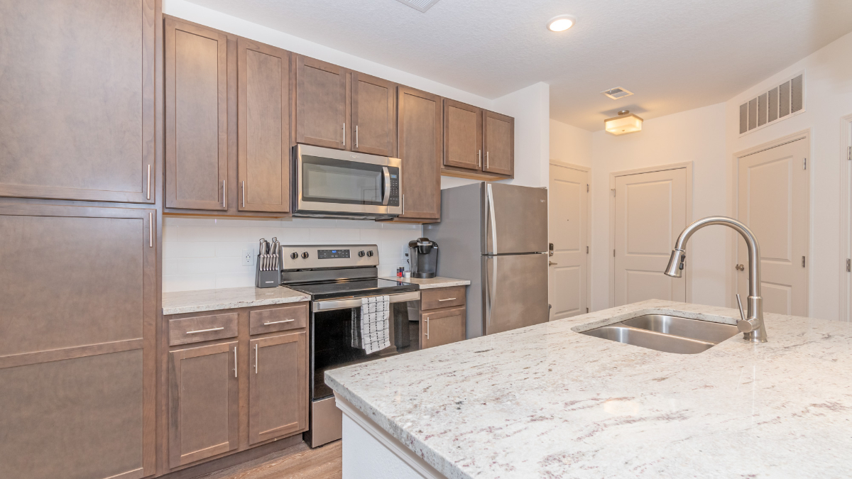 2214 - Landing Furnished Apartment at San Marco Promenade - Photo 5