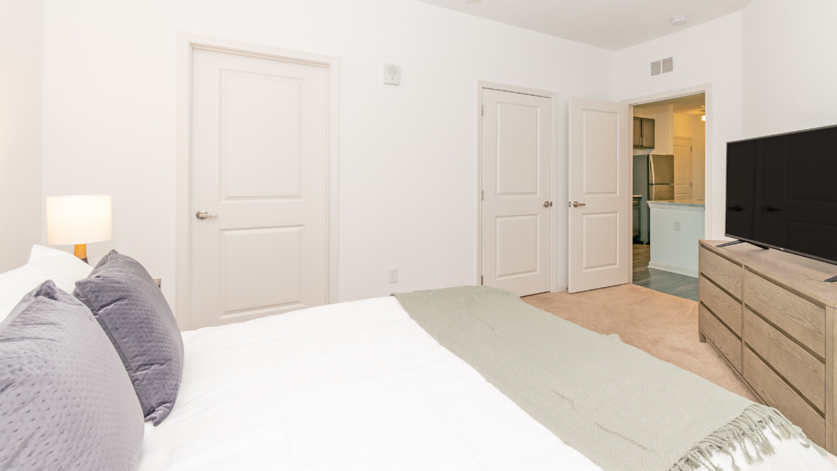 2214 - Landing Furnished Apartment at San Marco Promenade - Photo 8