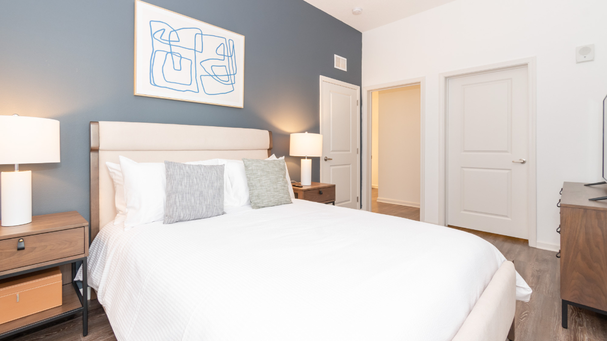 3114 - Landing Furnished Apartment at San Marco Promenade