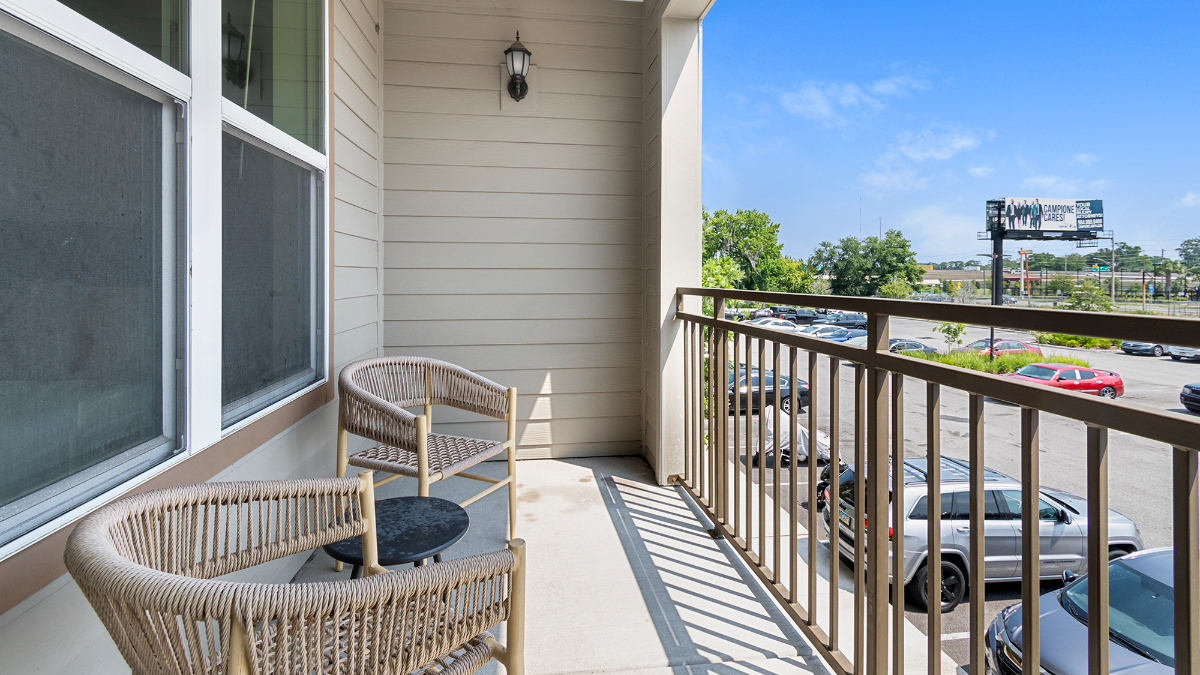 1214 - Landing Furnished Apartment at San Marco Promenade