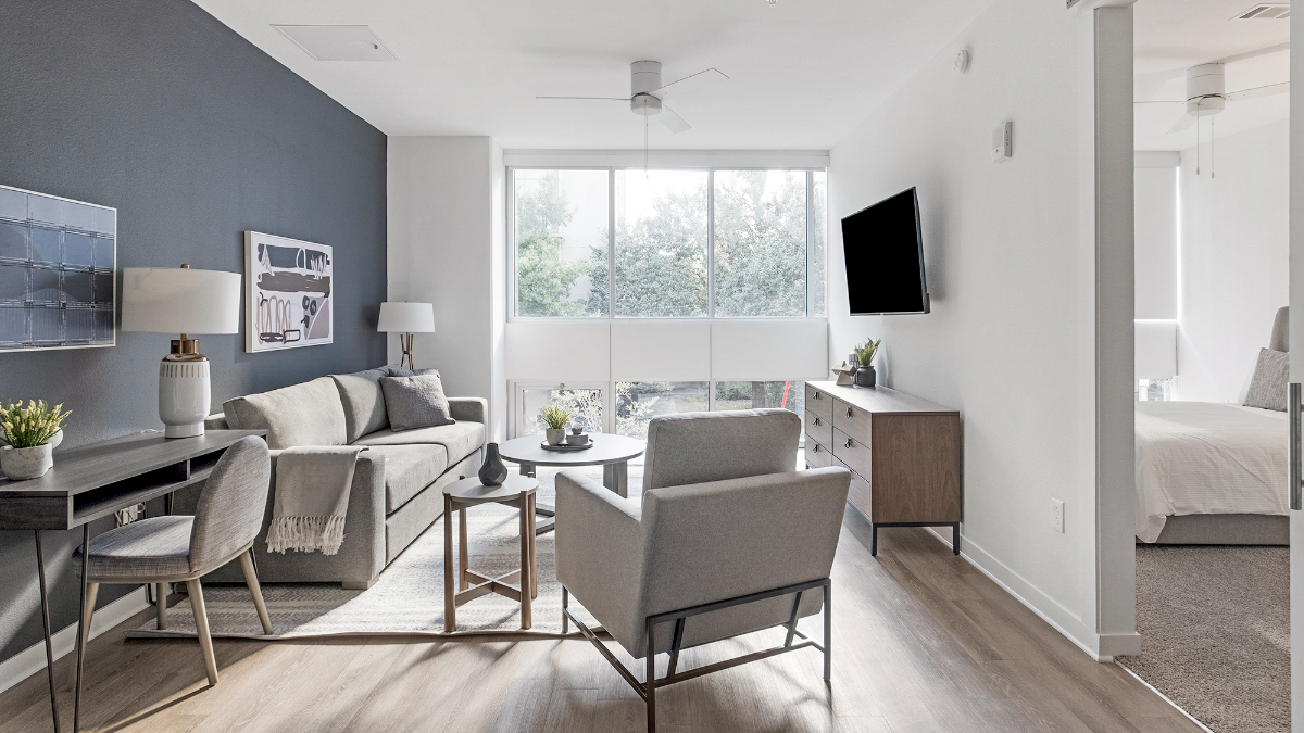 118C - Landing Furnished Apartment at 20 Midtown