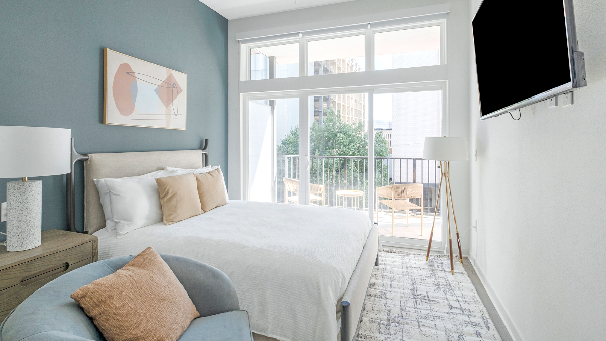 216C - Landing Furnished Apartment at 20 Midtown