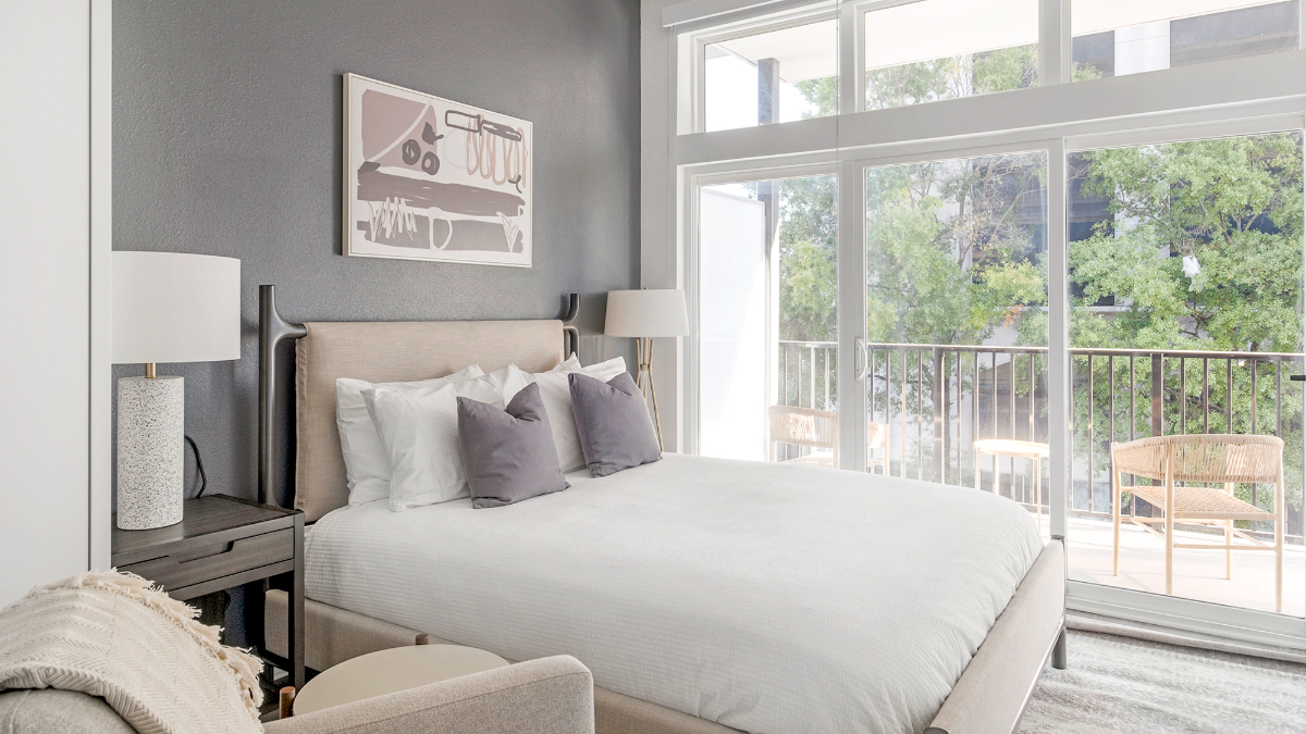 223C - Landing Furnished Apartment at 20 Midtown
