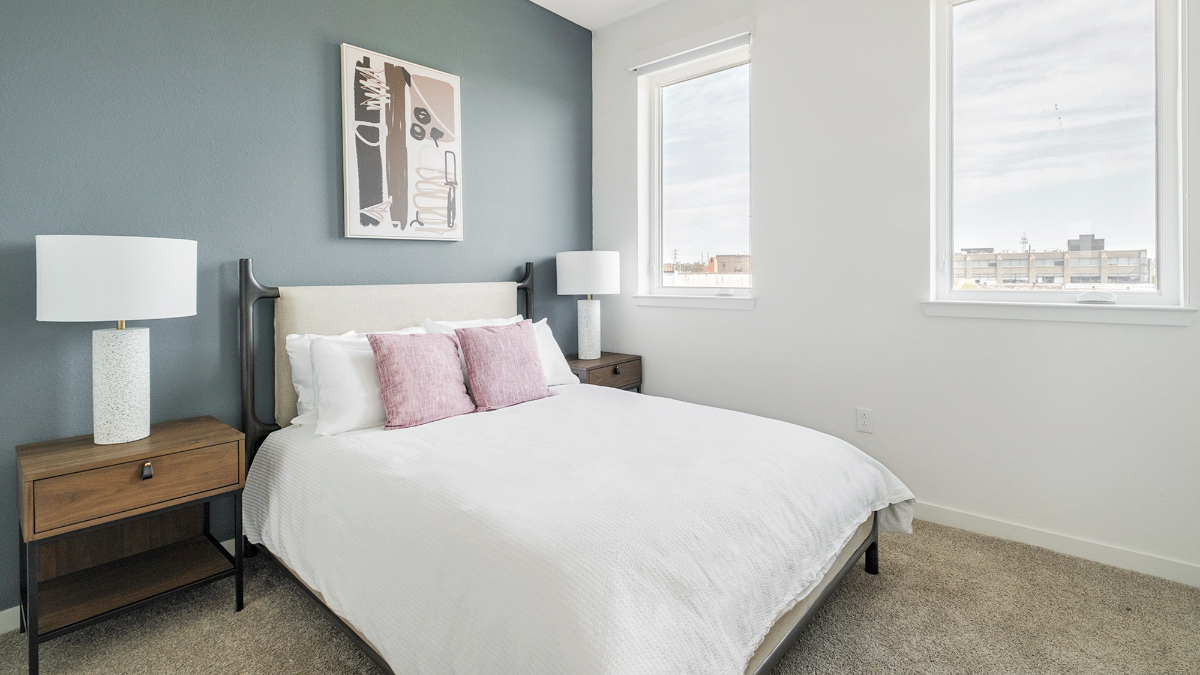 225C - Landing Furnished Apartment at 20 Midtown