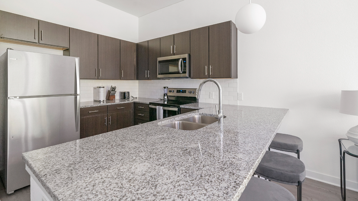 222C - Landing Furnished Apartment at 20 Midtown