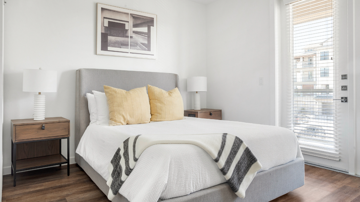 1409 - Landing Furnished Apartment at The Artesian