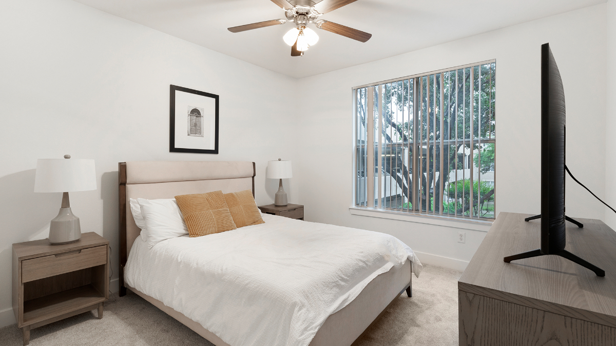 2034 - Landing Furnished Apartment at City North
