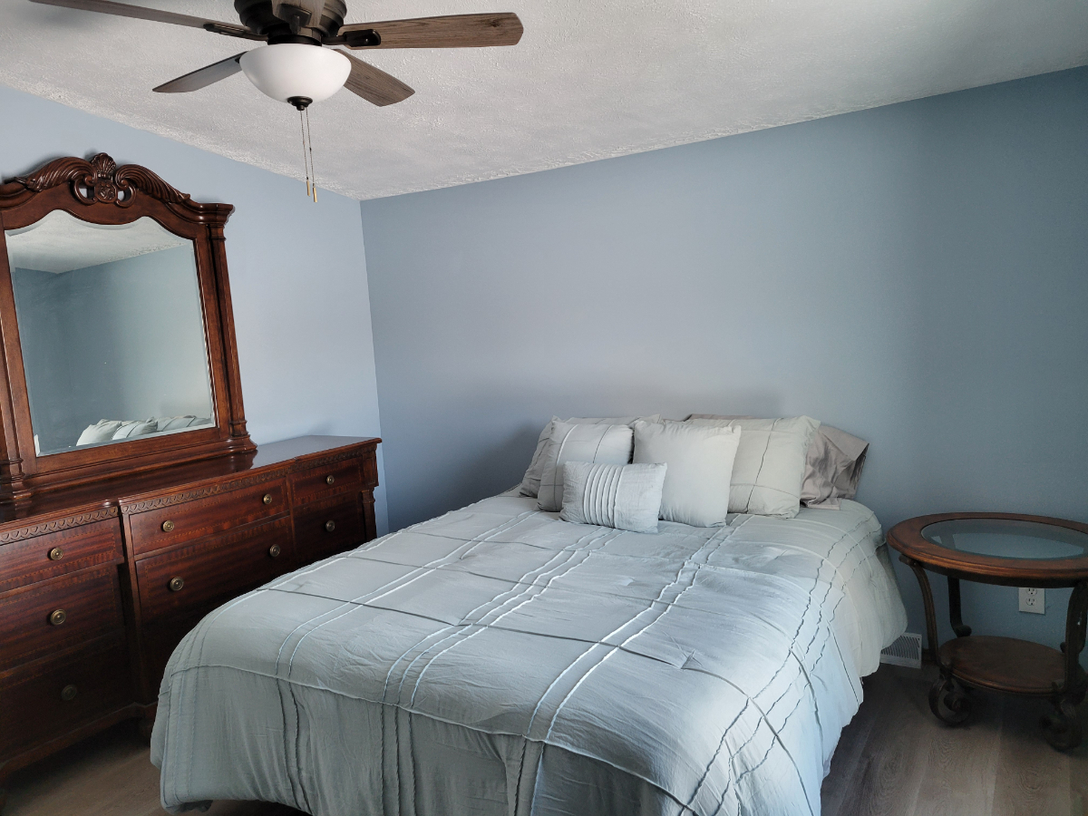 Quiet 3 Bedroom Home - Photo 8