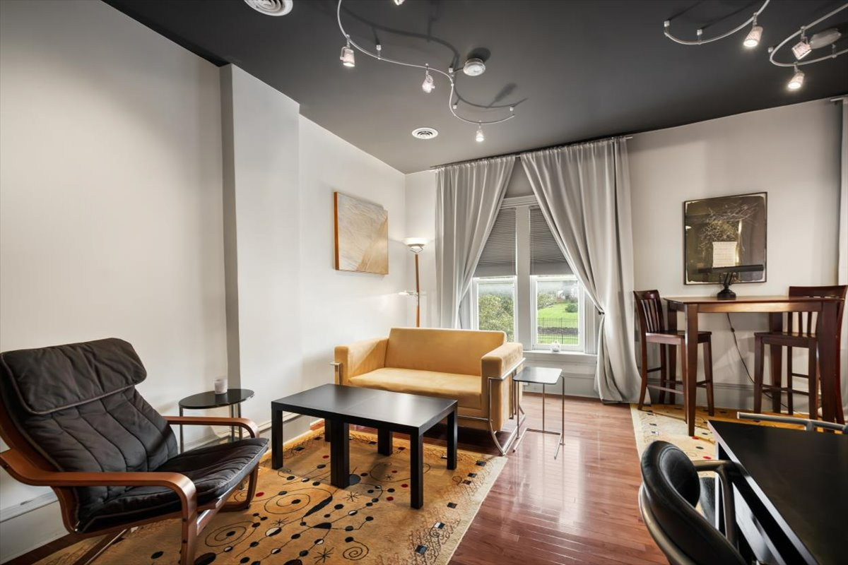 Experience the charm of urban living in downtown Martinsburg - Photo 3
