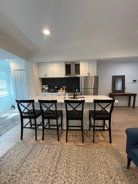 Cozy Spacious Modern 1 BR Condo - Photo 10