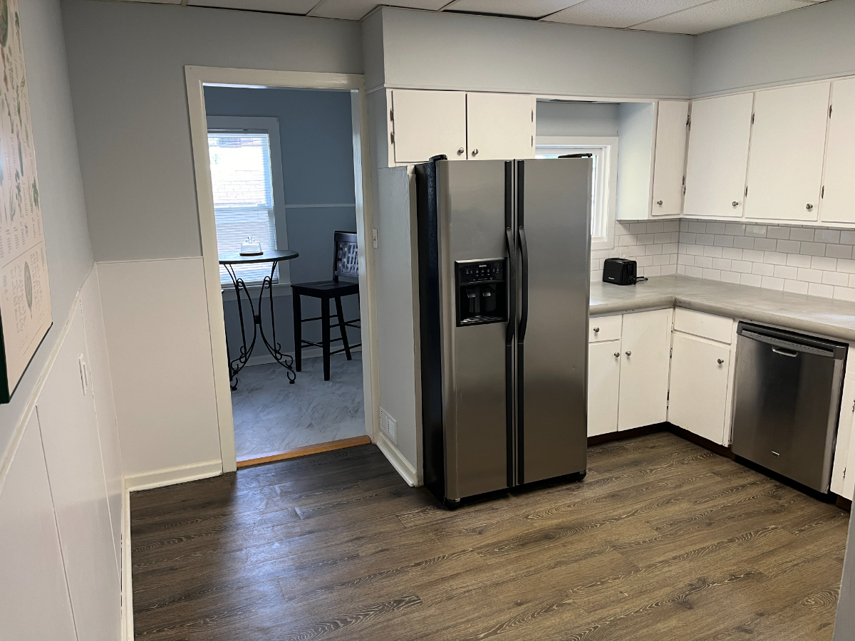 Quiet 3BR 1BA close to Rochester Hospitals near a Park - Photo 9