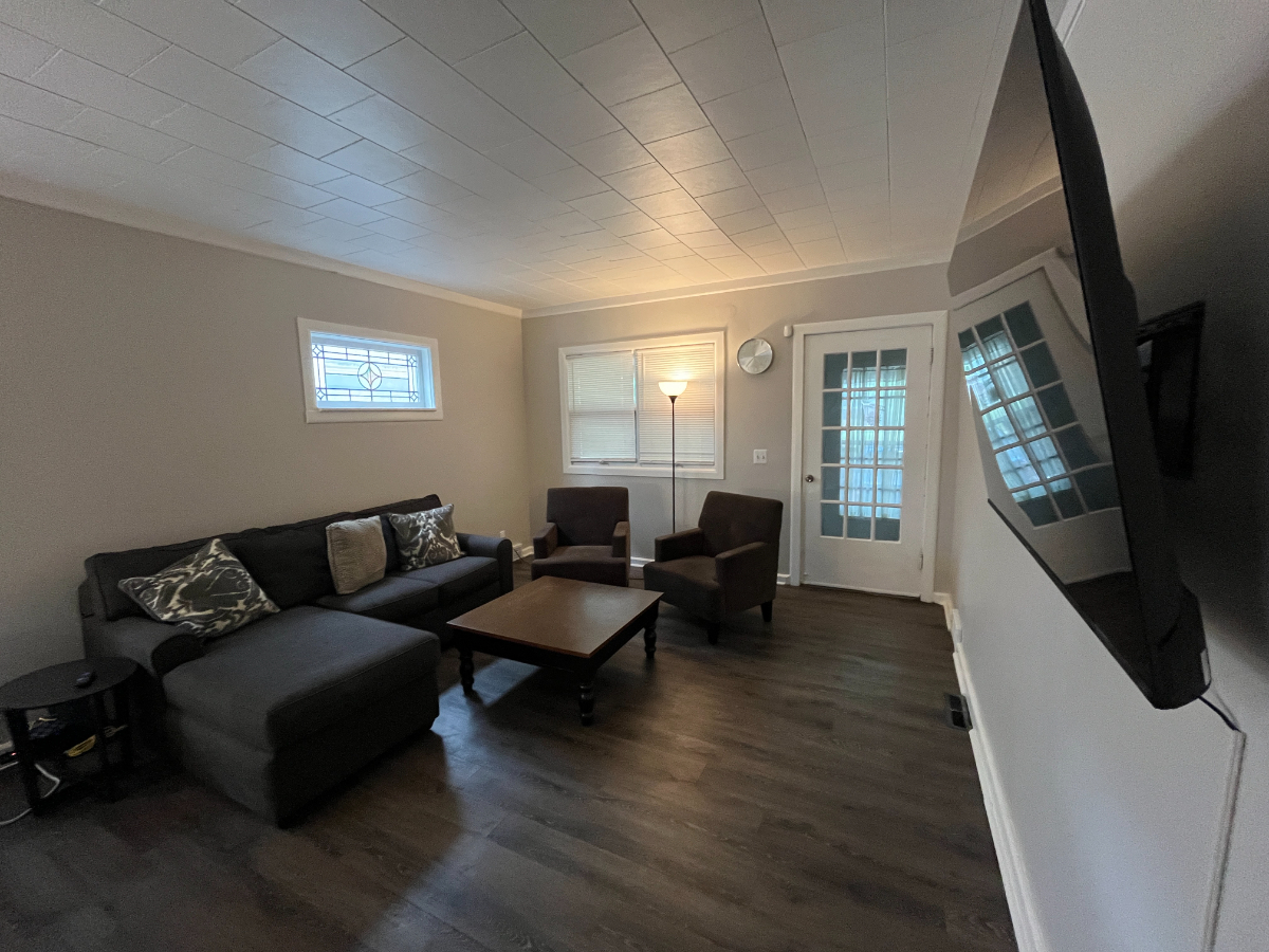 Quiet 3BR 1BA close to Rochester Hospitals near a Park - Photo 7