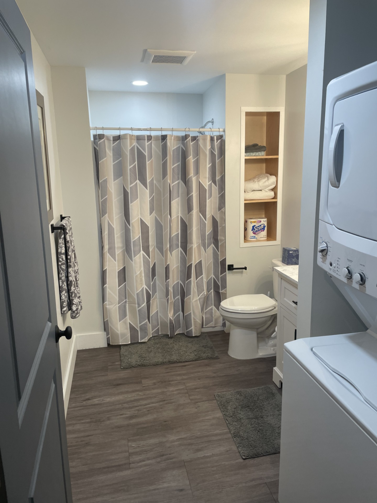 Studio Apartment in downtown Watertown - Photo 8