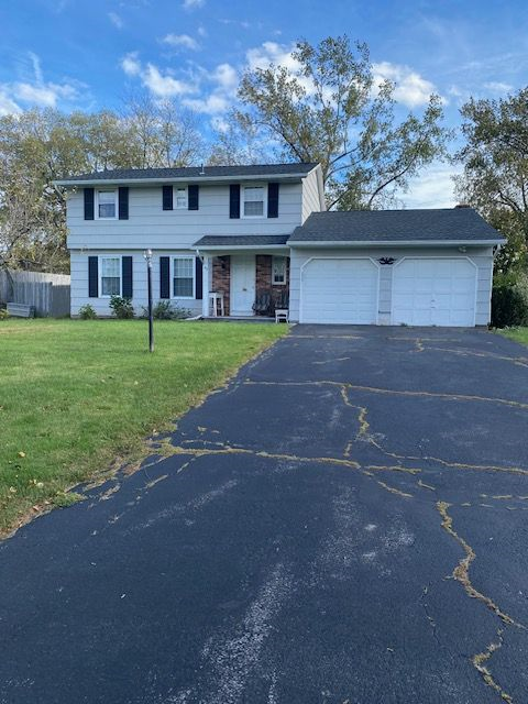 Fairport Village home - Photo 2