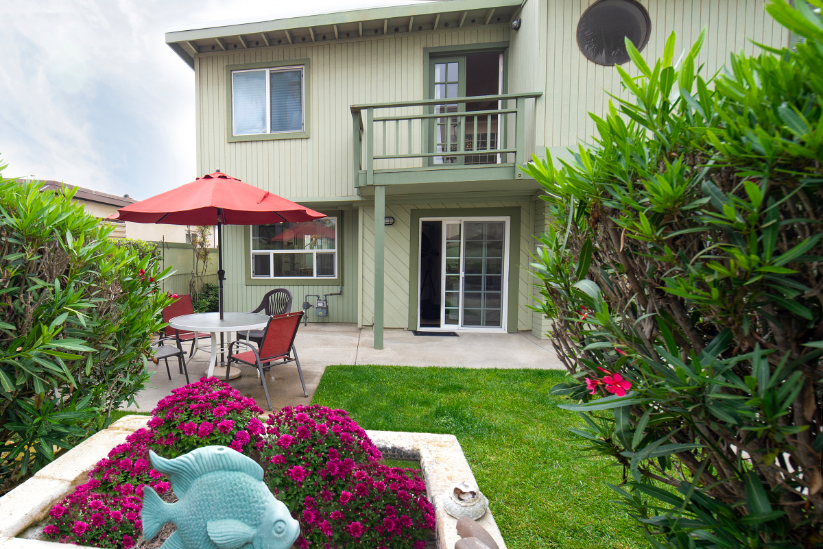 Furnished Ventura Beach House Pierpont Lanes 4 doors from the sand - Photo 2