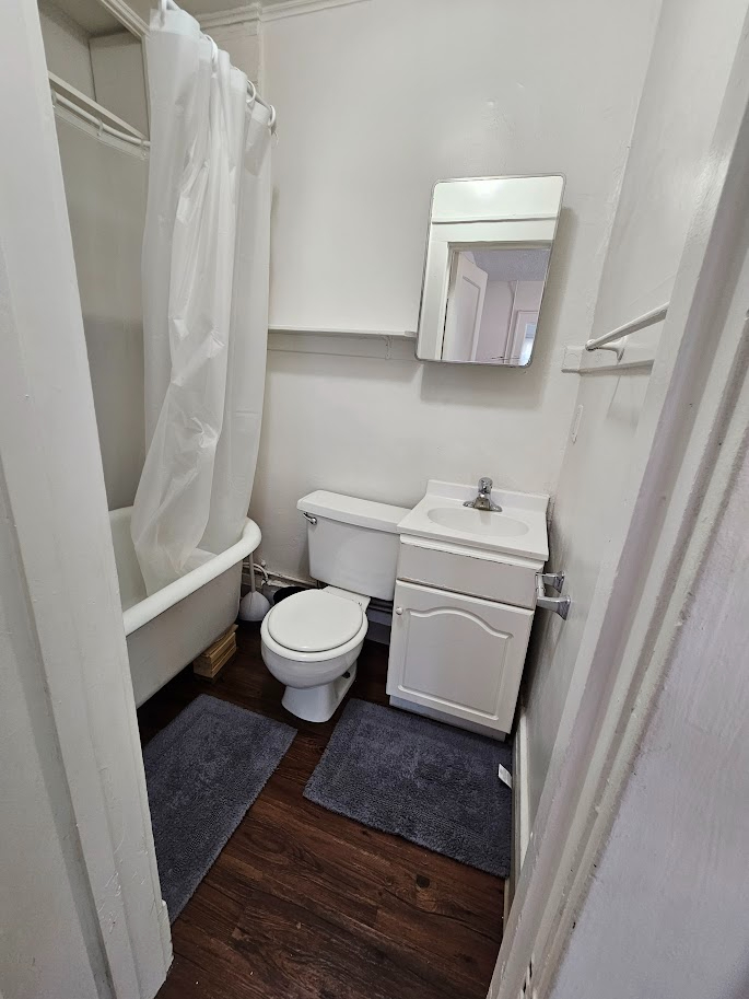 Paul's Place - Photo 3