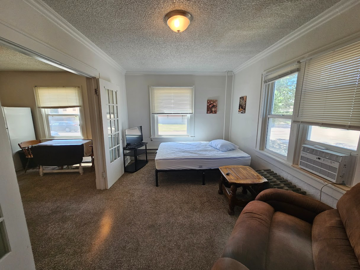 Paul's Place - Photo 5