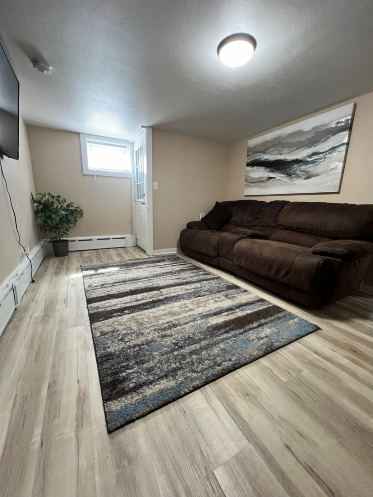 NICE AND COZY FULLY FURNISHED ONE BEDROOM APARTMENT - Photo 6