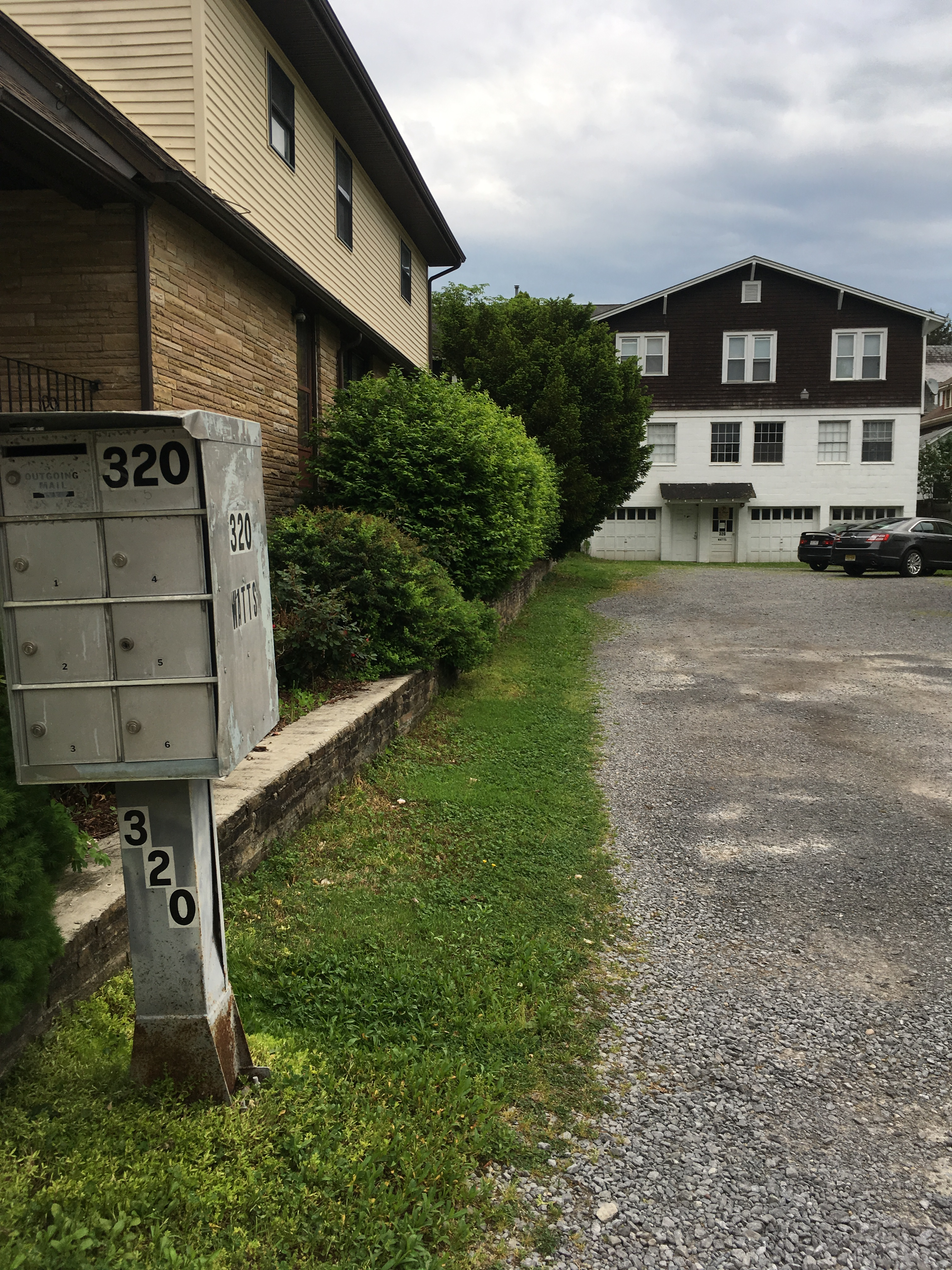 2.Quiet & South Park Apt Off-St Parking, Walk to Coffee Shop, Dining and Rail Trail - Photo 2