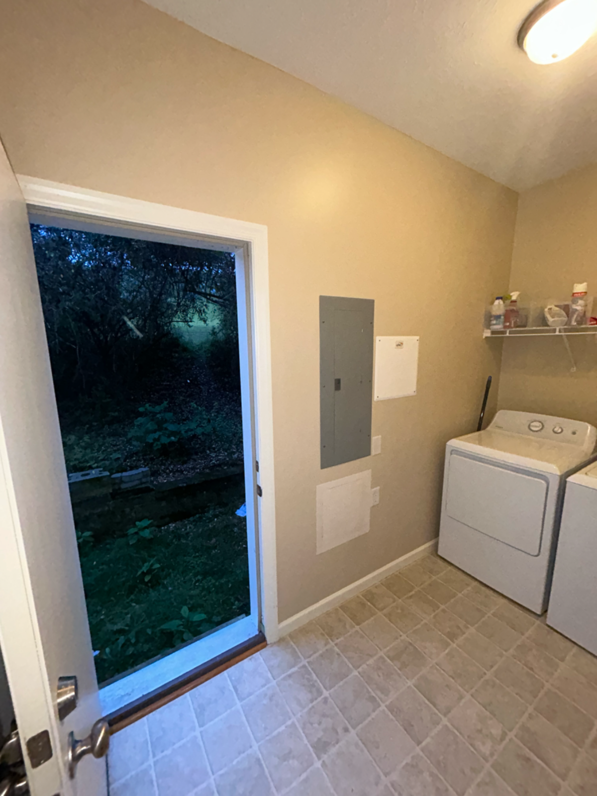Spacious and Modern 2BR/2,5BA Townhouse - Photo 12