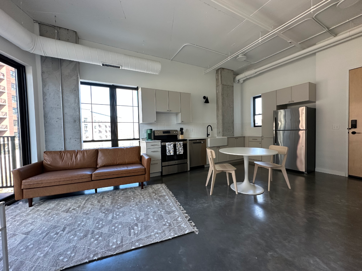 Intersect - North Loop (2 Bed) 316 & 416