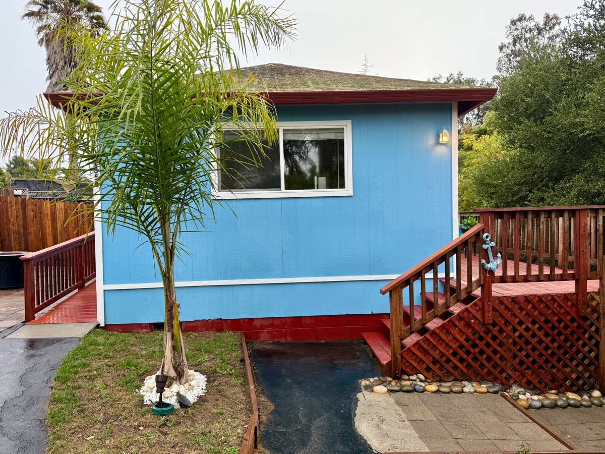 Private One Bedroom / Bath Studio available in Watsonville, CA - Photo 2