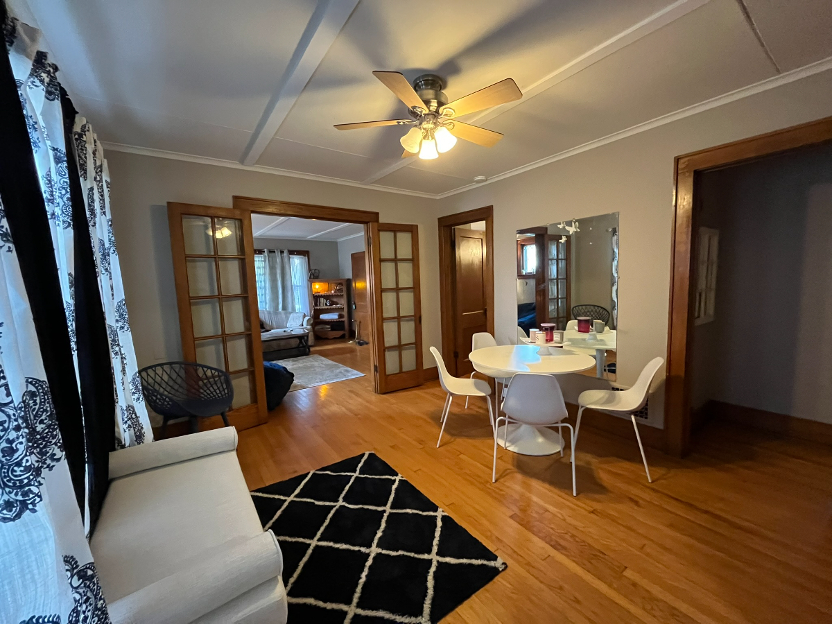 3 Bedroom Upstairs Apartment - Photo 4