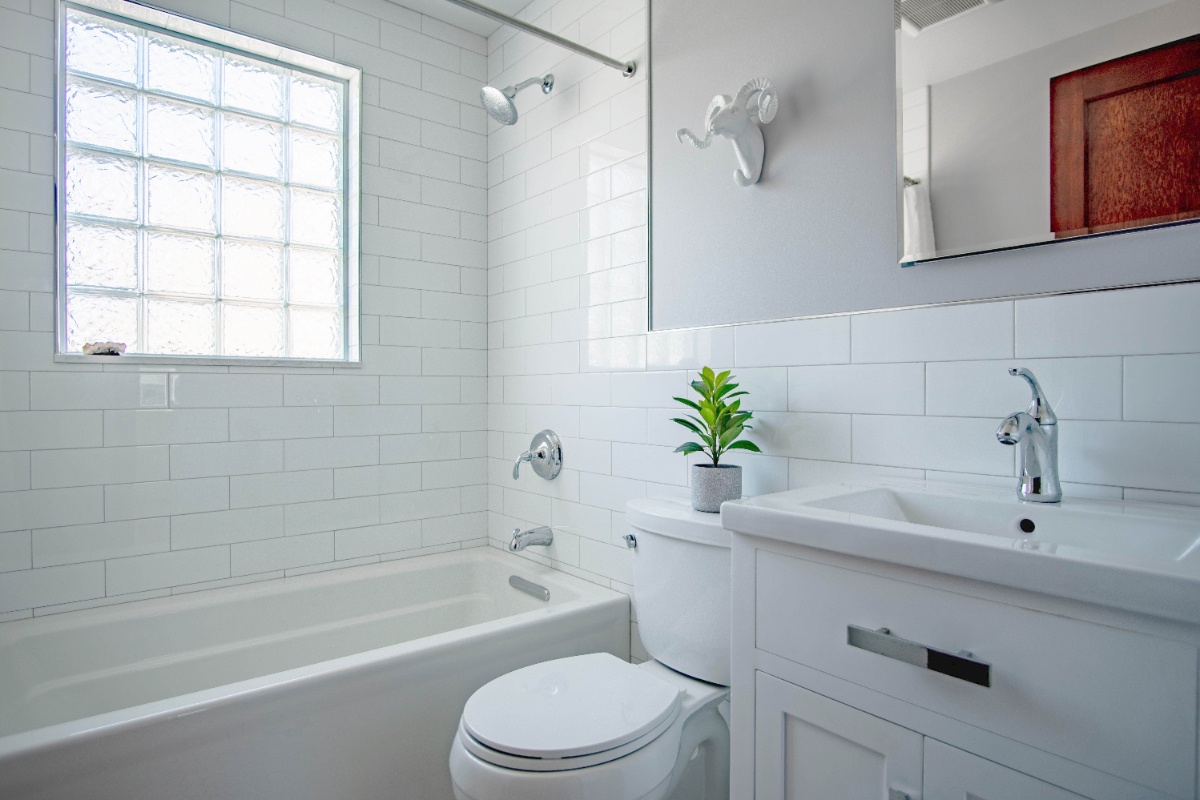 North Buffalo Respite - A Safe, Refined Retreat for Comfort & Relaxation Near Hospitals - Photo 12