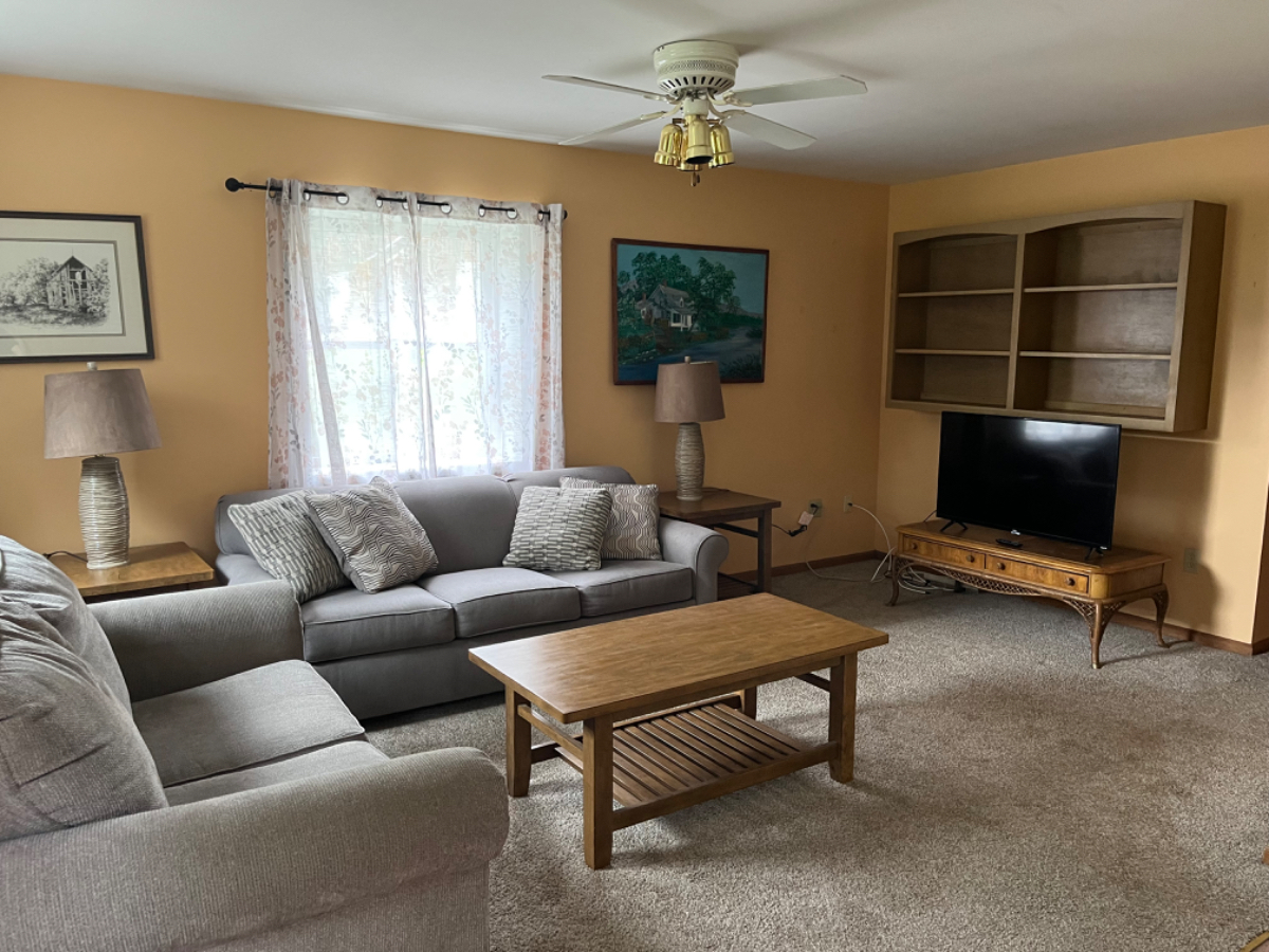3 bed 2 bath Cooperstown Apt 2 - Photo 4