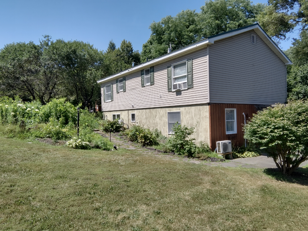 3 bed 2 bath Cooperstown Apt 2 - Photo 5