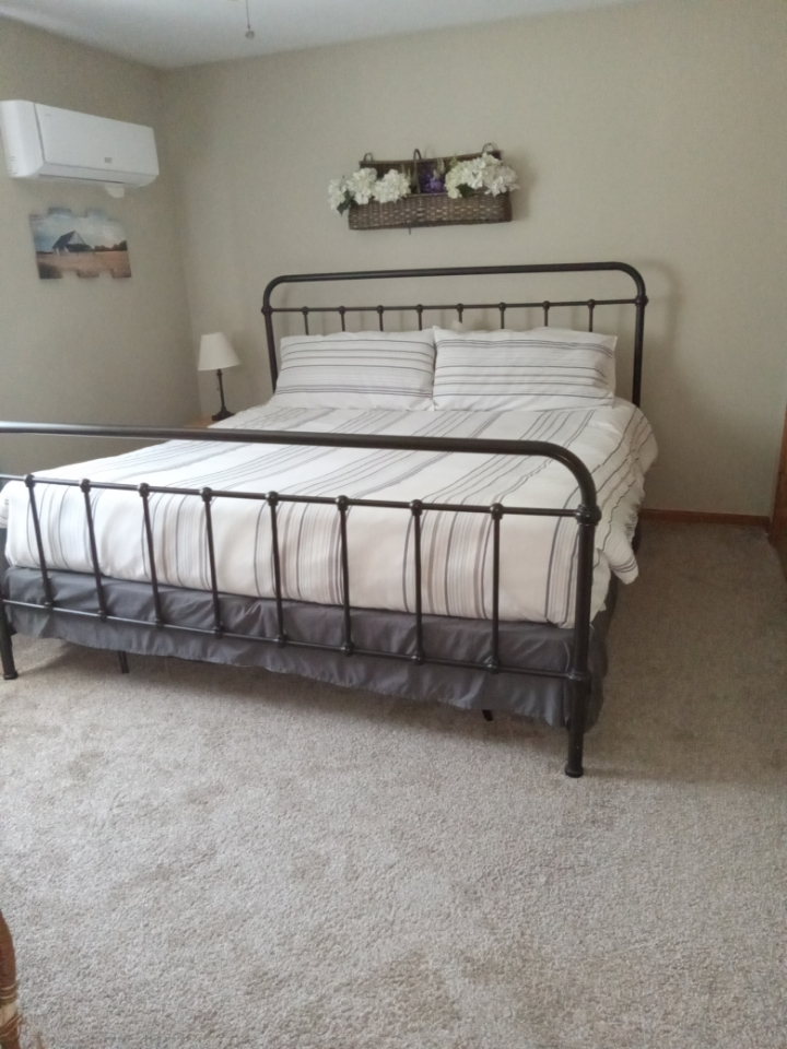 3 bed 2 bath Cooperstown Apt 2 - Photo 7