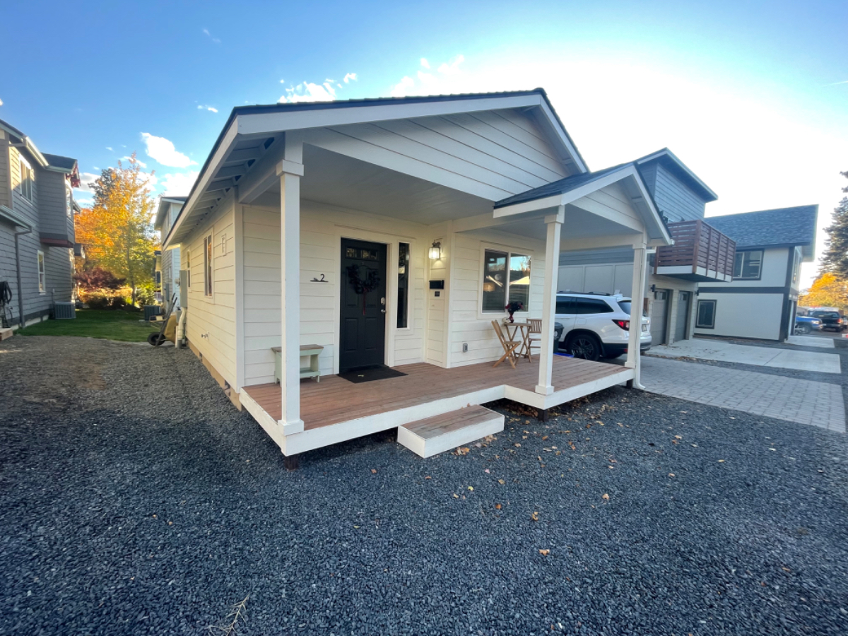 Bend Bungalow - Photo 4