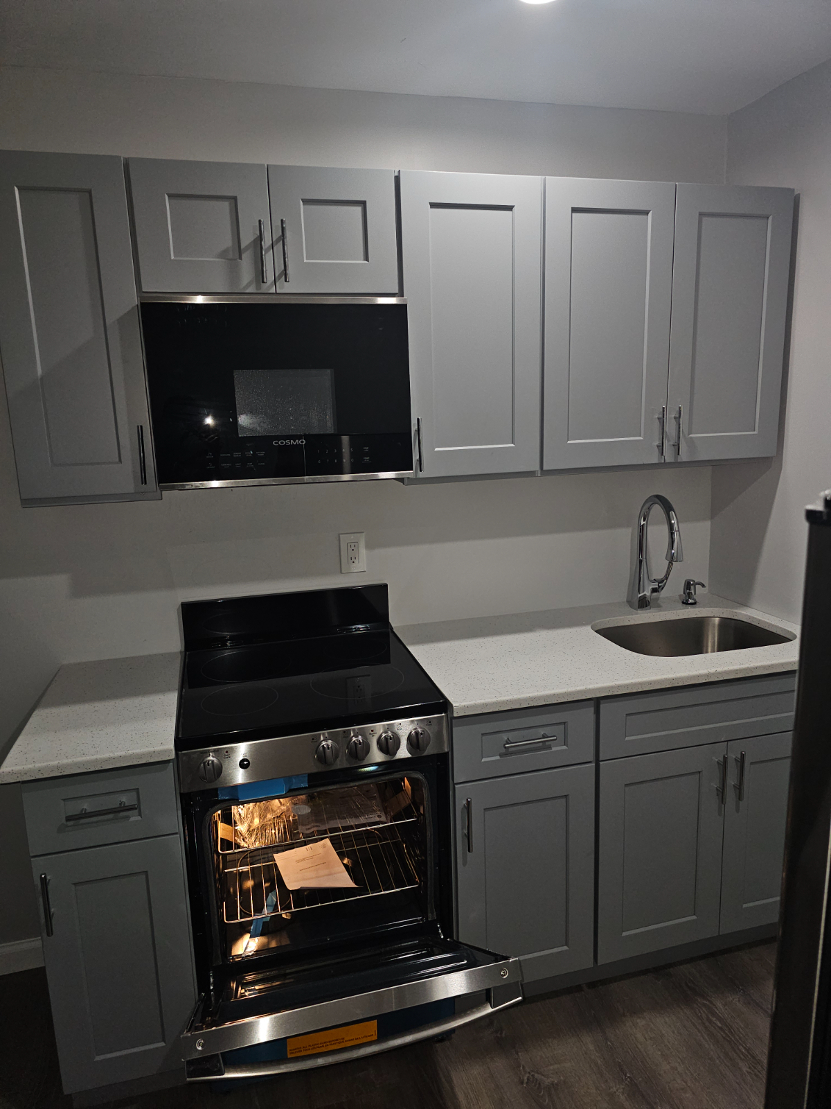 Beautiful Studio Apartment with All Amenities in a Quiet Neighborhood - Photo 8