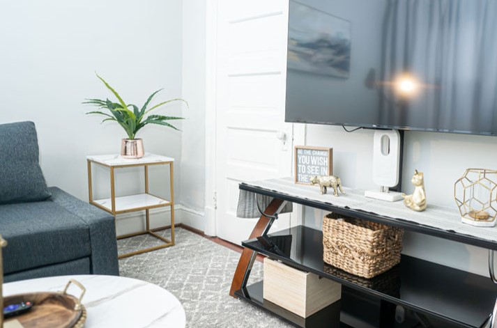 Exquisite Washington D.C apartment near major hospitals. 88 walk score. - Photo 3