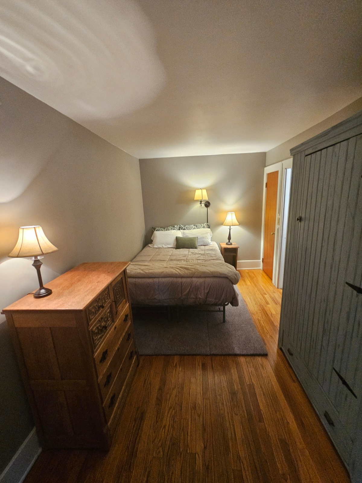 Cozy One Bed Room Apartment - Photo 2