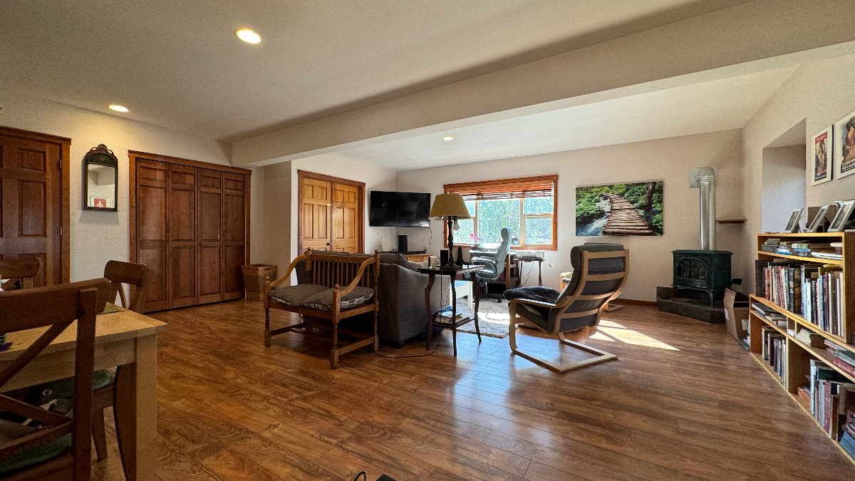 Quiet, peaceful, private, safe, & convenient location in Bend, Oregon - Photo 2