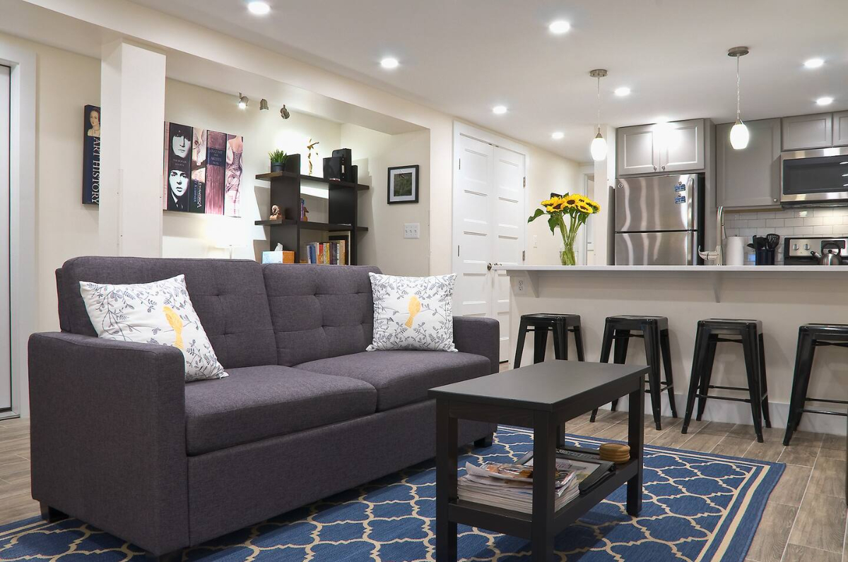 Modern, clean and convenient in Petworth - Photo 1
