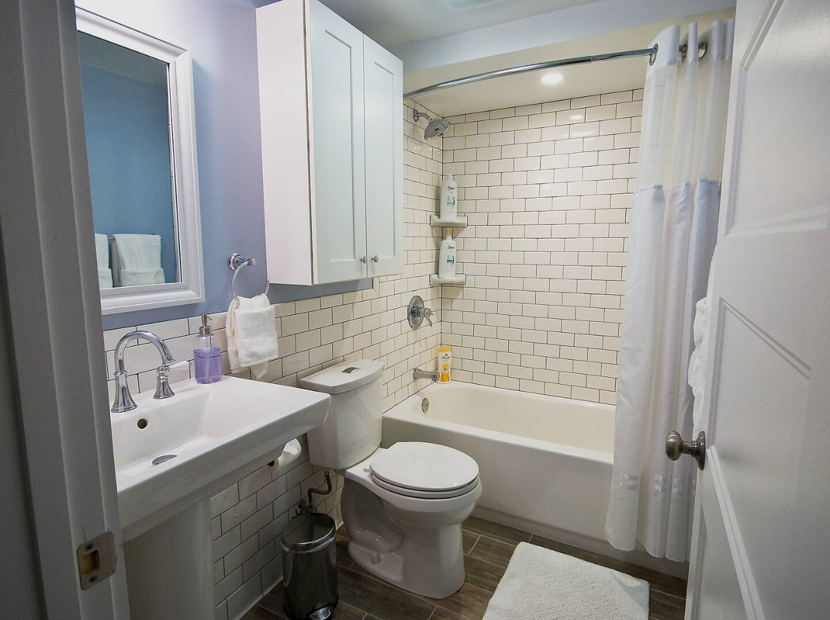 Modern, clean and convenient in Petworth - Photo 6