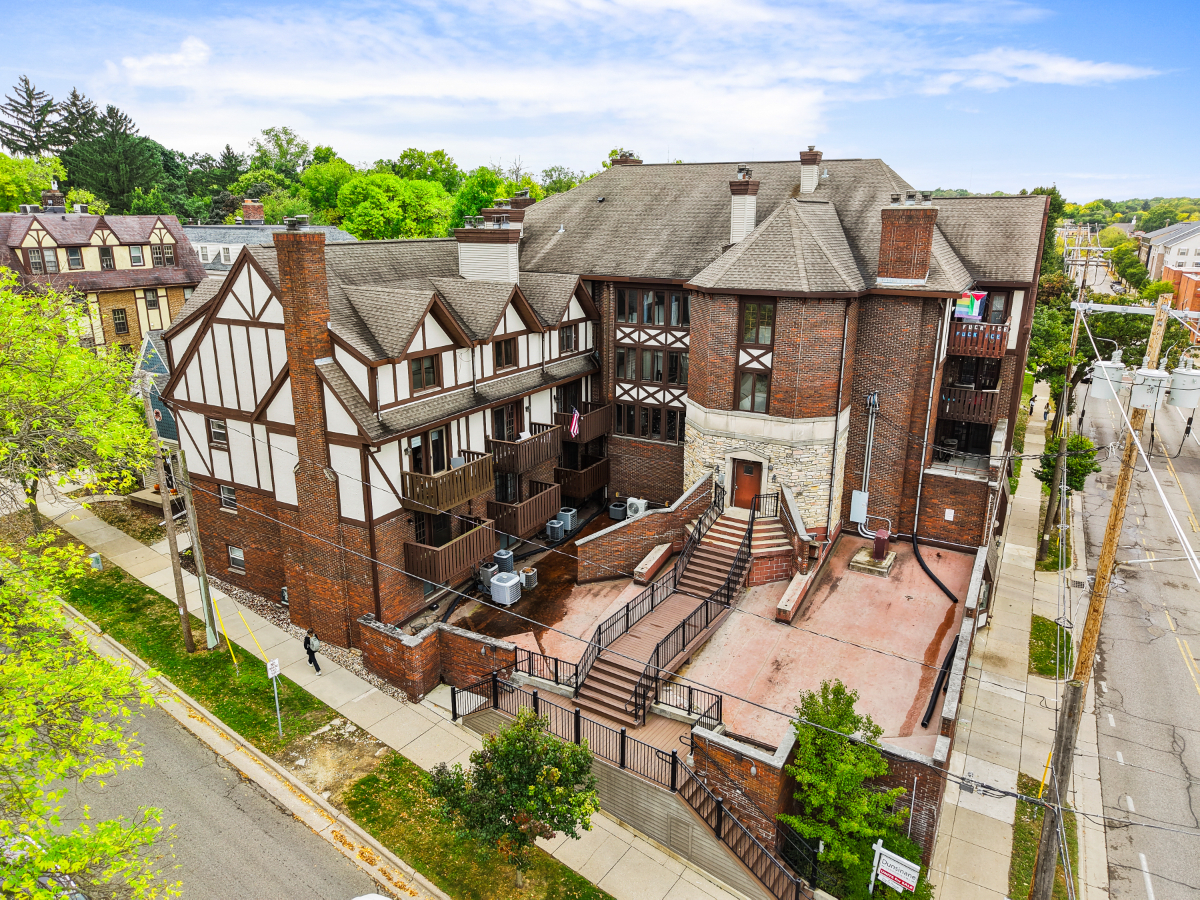 Classy Madison Townhouse Condo in Regents Neighborhood, Two Private Garage Spaces - Avail Jan-March, - Photo 12