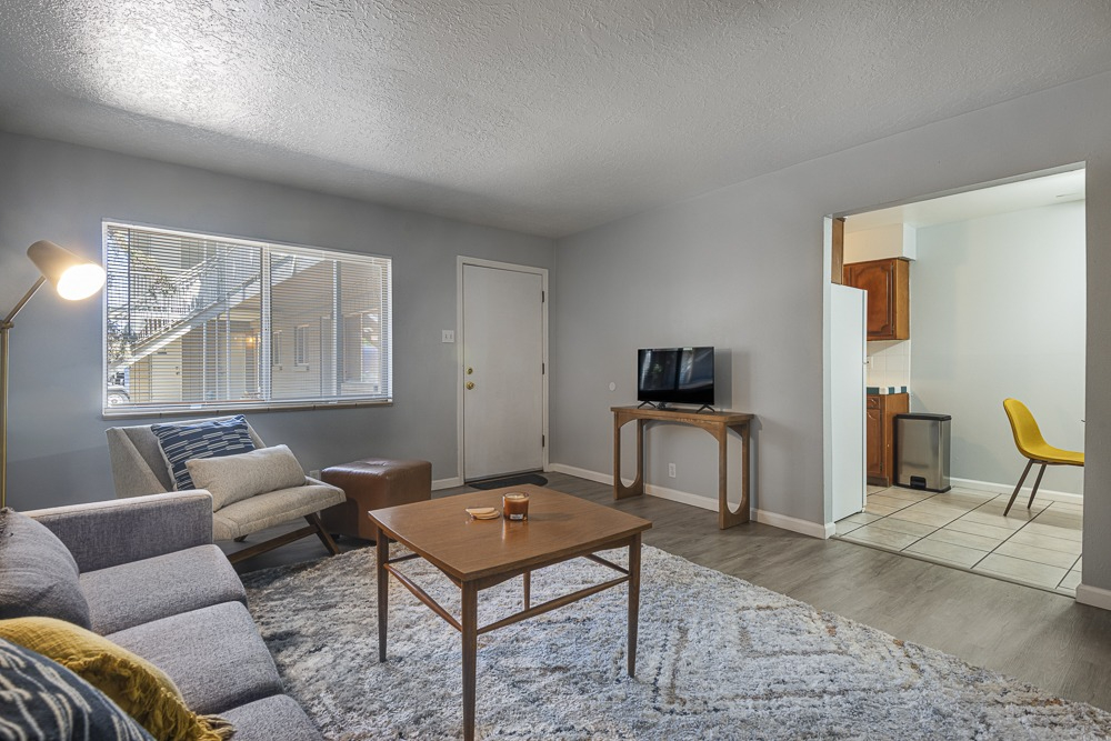 Comfortable apartment complex in Nob Hill Albuquerque Unit 4