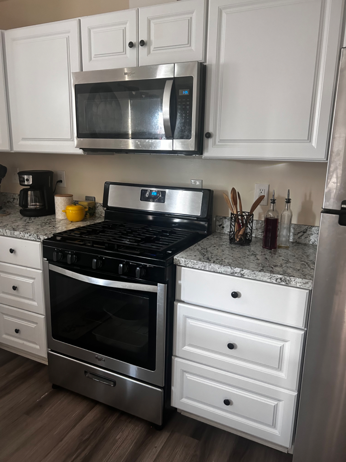 Private 2BR Home Utilities included parking pet friendly - Photo 2