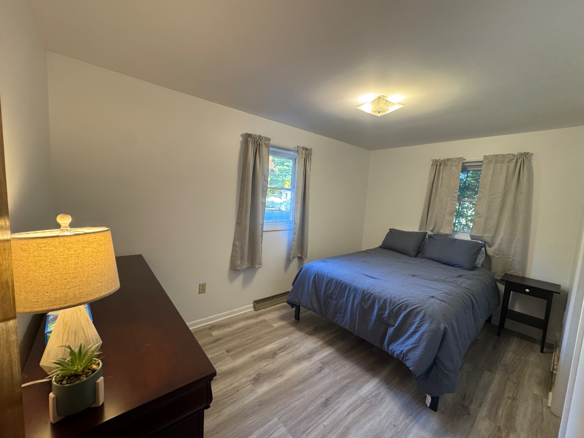 Convenient 2 bed /1 bath located between local hospitals - Photo 6
