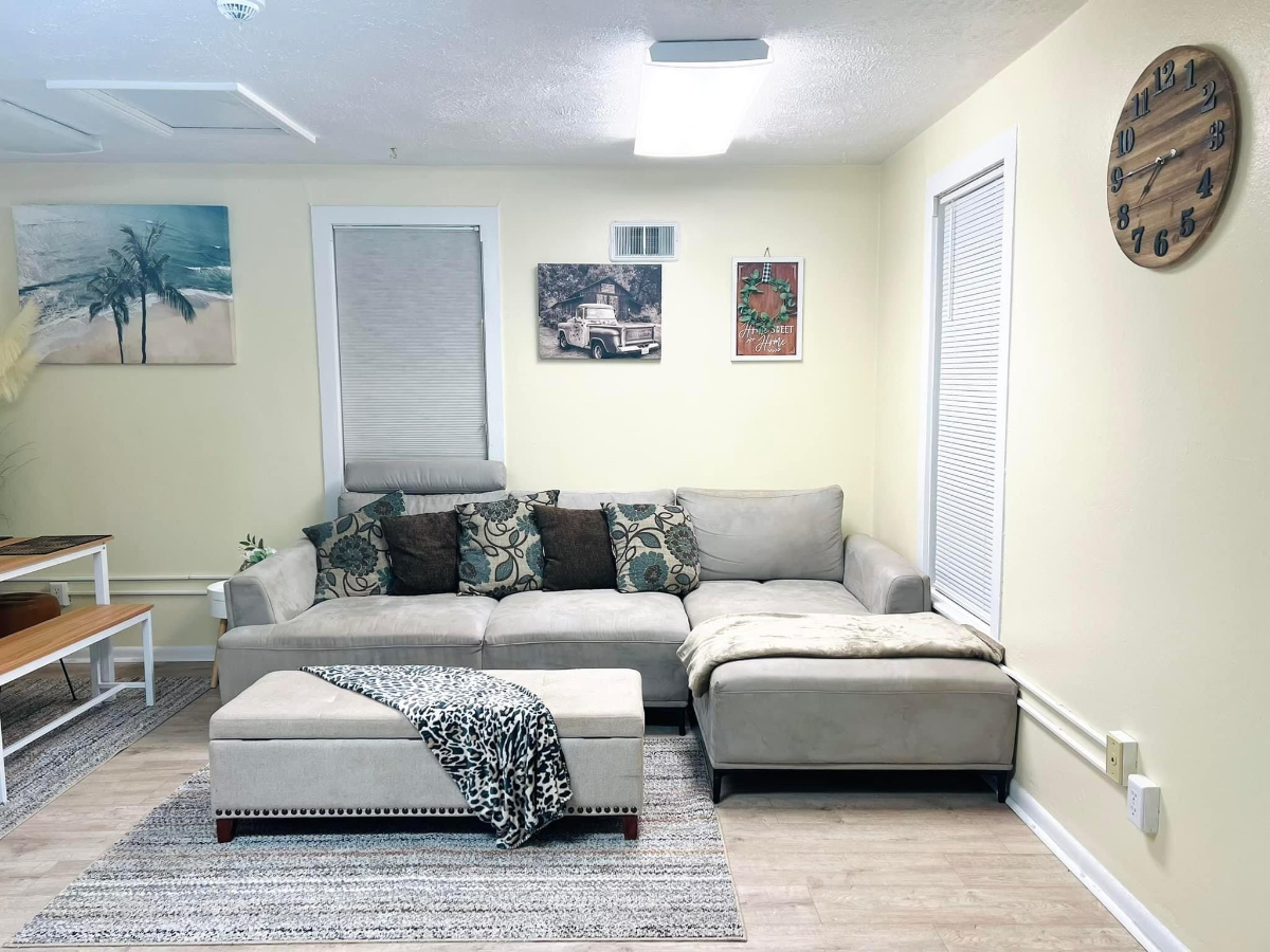 Cute lil house - Photo 3