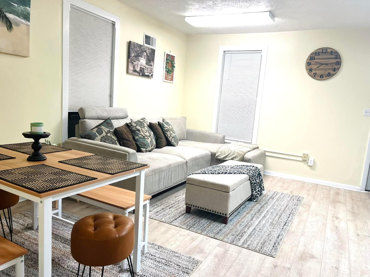 Cute lil house - Photo 5